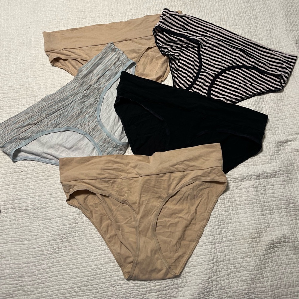 NWOT Motherhood maternity panties bundle